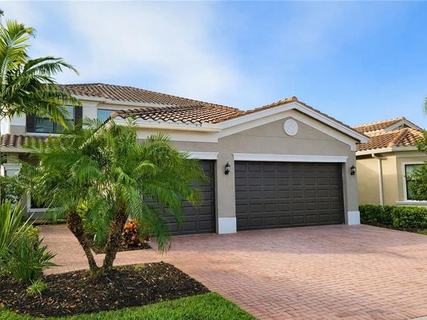 13728 Luna DR , NAPLES, FL 34109