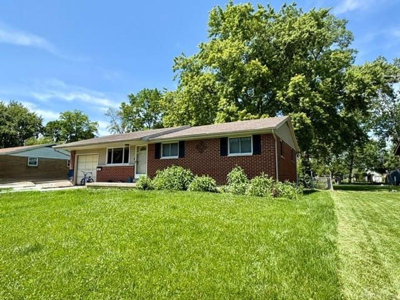 901 Damian Street, Vandalia, OH 45377 Photo 2