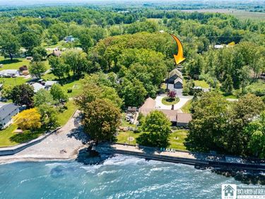 5145 W Shorewood Drive, Dunkirk, NY 14048