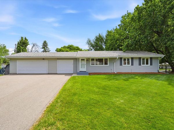 320 113th Avenue NE, Blaine, MN 55434