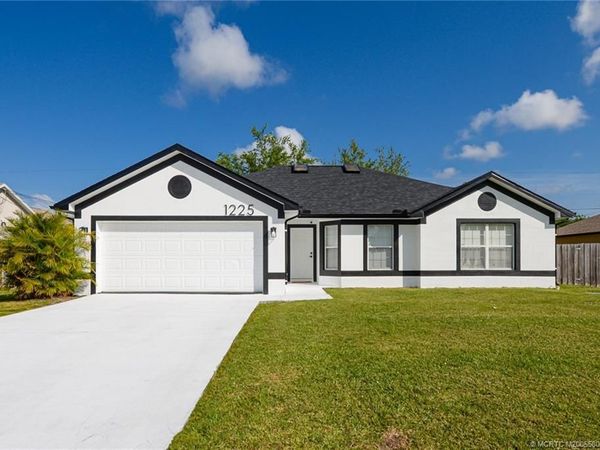 1225 SW Hunnicut Avenue SW, Port St Lucie, FL 34953