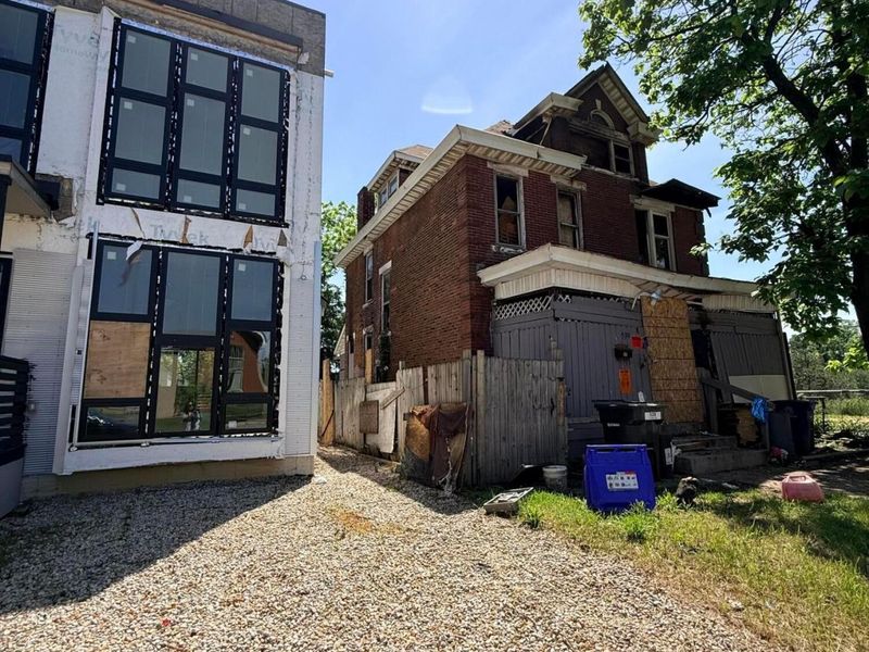 530 S Ohio Avenue, Columbus, OH 43205 Photo 3