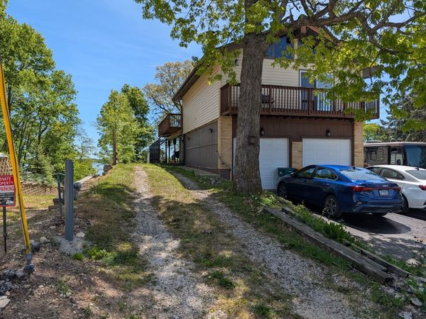 131 Cora Avenue , Fox Lake, IL 60020