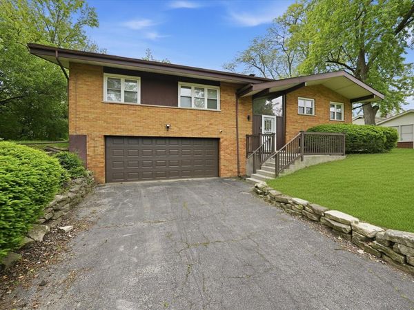2747 Perry Road , Flossmoor, IL 60422