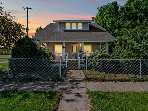 209 E Center Street, Waldron, MI 49288