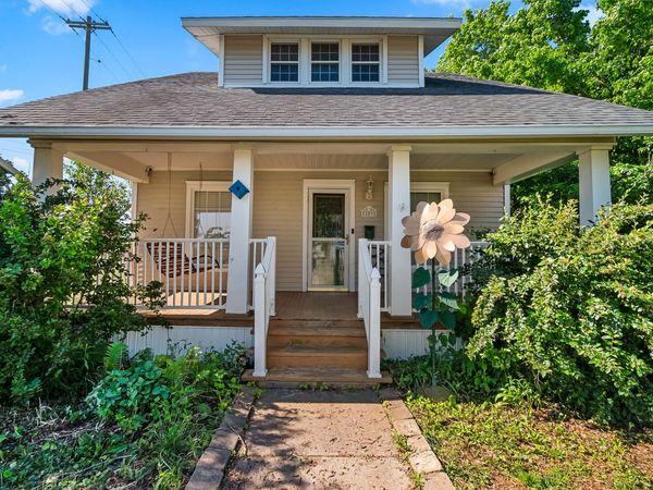209 E Center Street, Waldron, MI 49288