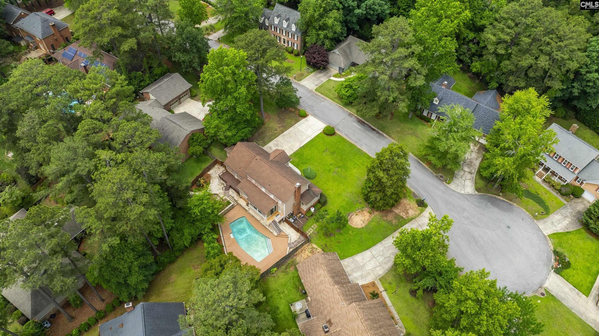 306 Timberhill Court  Photo 5