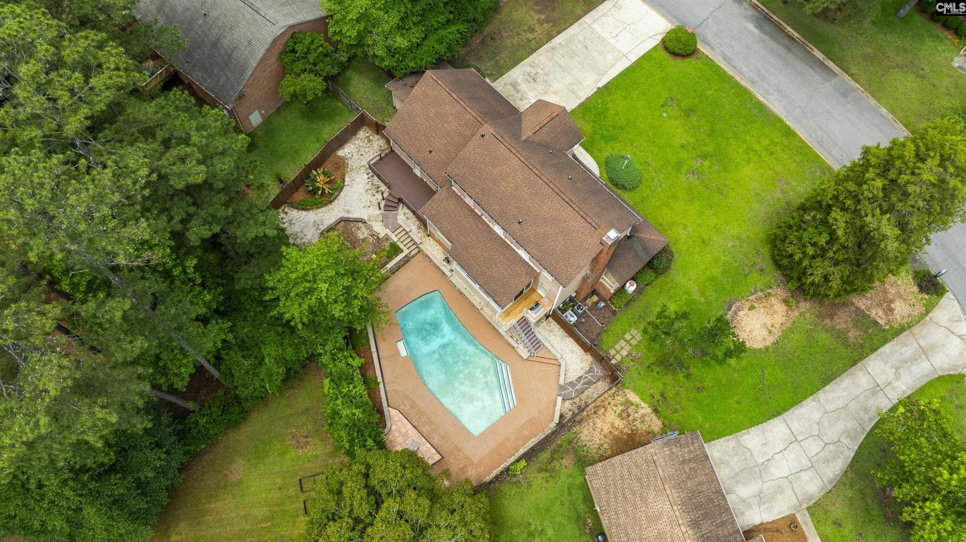 306 Timberhill Court  Photo 6