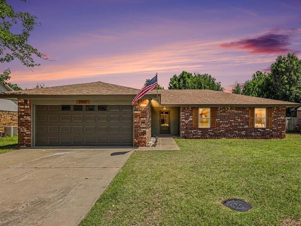 2501 S Miles Avenue, El Reno, OK 73036
