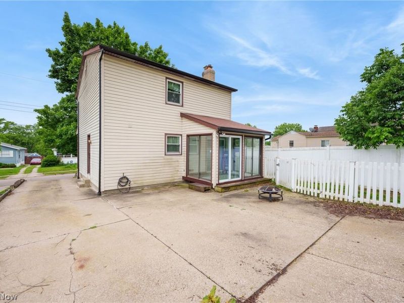 274 Alpha Avenue , Akron, OH 44312 Photo 6