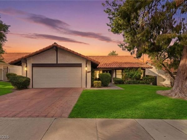 3104 Calle De El Cortez , Las Vegas, NV 89102