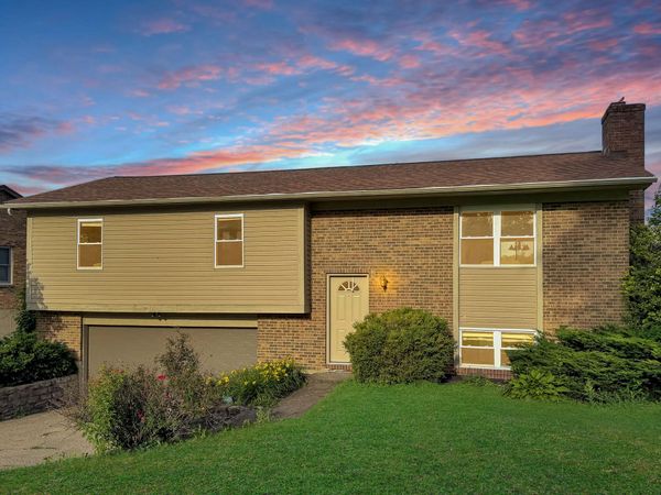 755 Meadow Wood Drive, Villa Hills, KY 41017