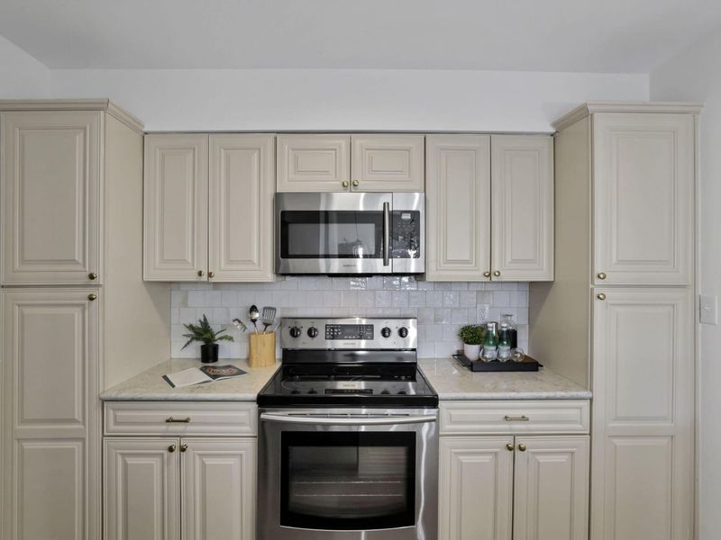 2160 Coach Road N, Unit 9, Columbus, OH 43220 Photo 20