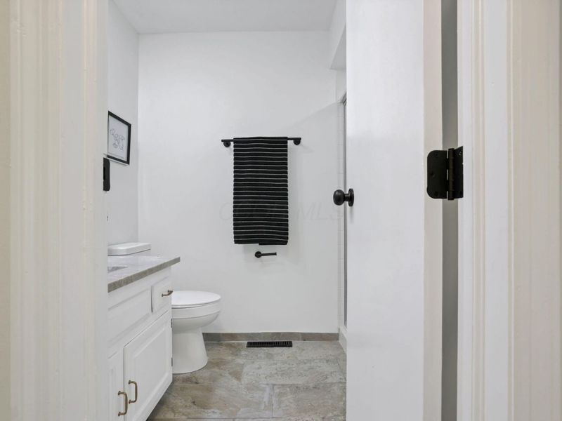 2160 Coach Road N, Unit 9, Columbus, OH 43220 Photo 28