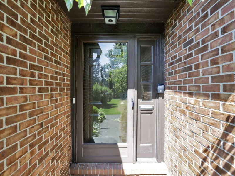 2160 Coach Road N, Unit 9, Columbus, OH 43220 Photo 5