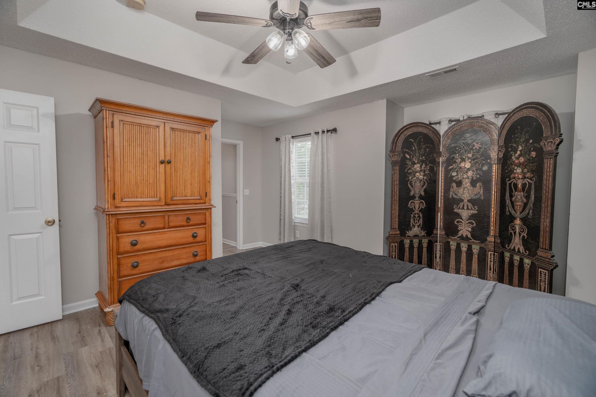 105 Brook Hollow Ct  Photo 18