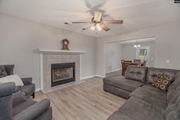 105 Brook Hollow Ct  photo 4