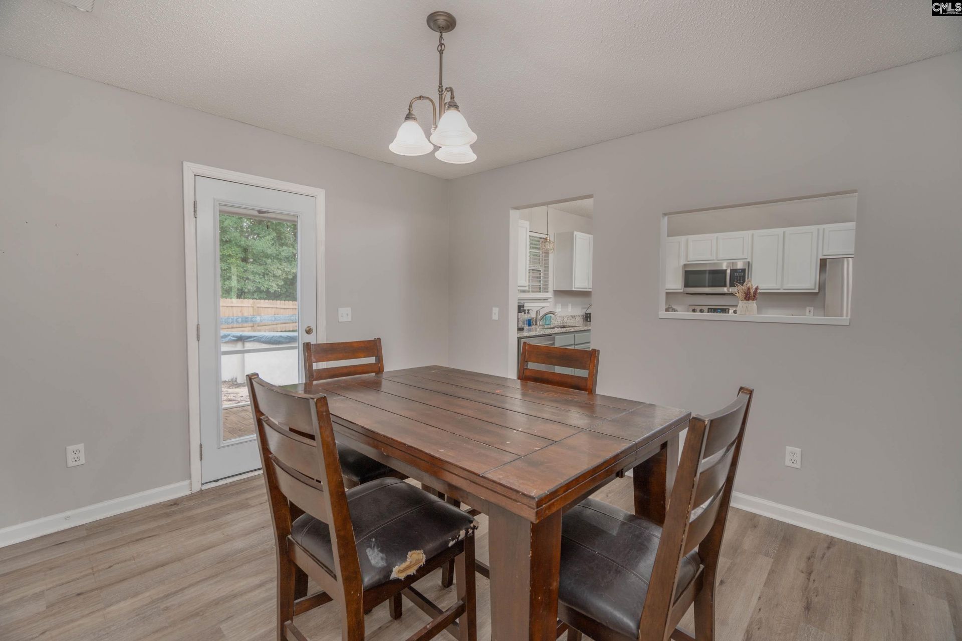 105 Brook Hollow Ct  Photo 7