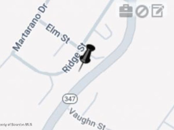 1000 S Valley Avenue, Throop, PA 18512