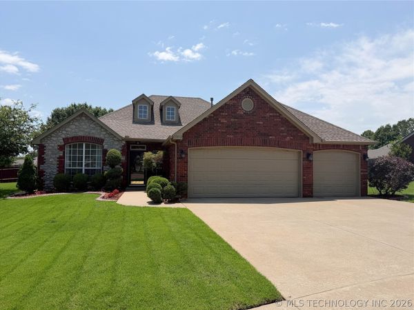 13002 E 114th Court North, Owasso, OK 74055