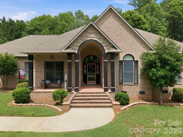 1705 29th Avenue Place NE, Hickory, NC 28601
