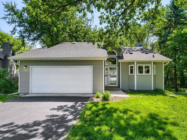 10347 Eagle Street NW, Coon Rapids, MN 55433