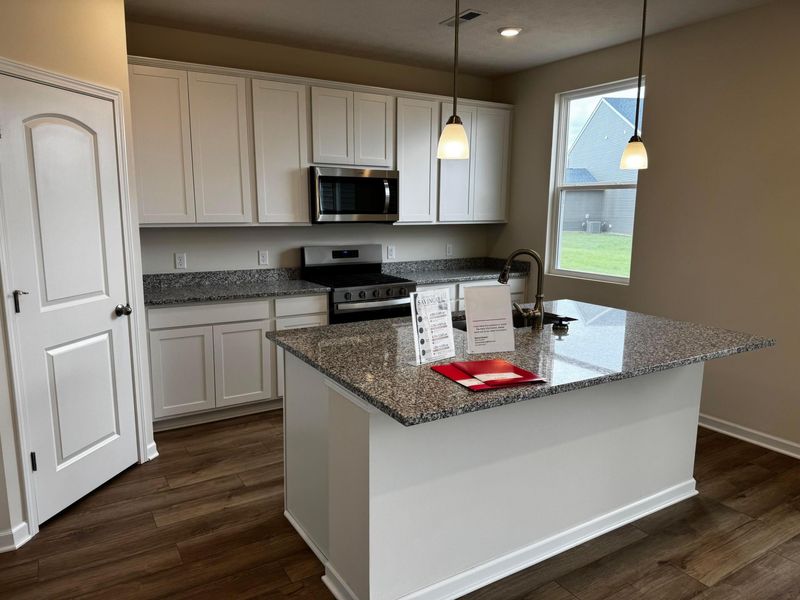 272 Dowler Drive, Unit Lot 303, South Bloomfield, OH 43103 Photo 2