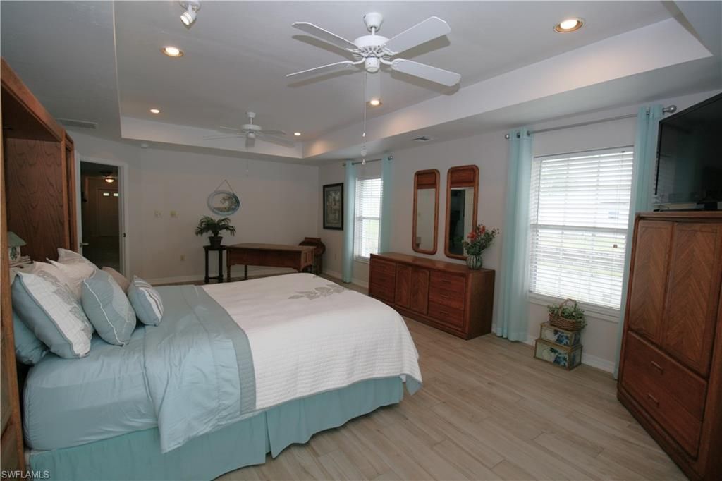 1330 SE 6th Ave, Cape Coral, FL 33990 Photo