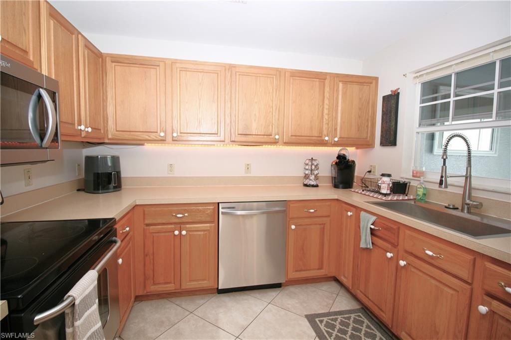 1330 SE 6th Ave, Cape Coral, FL 33990 Photo