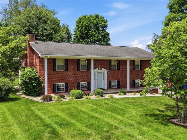 294 Flemings Drive, Morristown, TN 37813