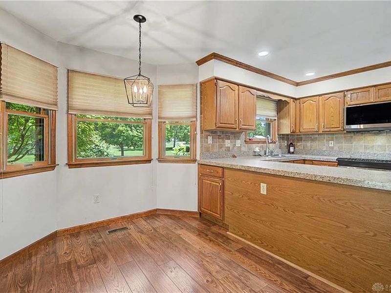 10619 Frederick Pike, Butler Township, OH 45377 Photo 13