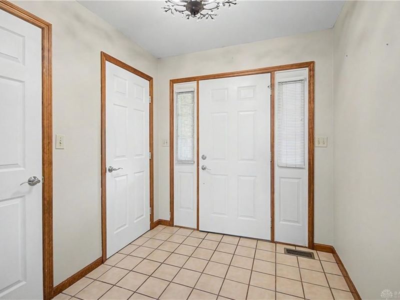 10619 Frederick Pike, Butler Township, OH 45377 Photo 6