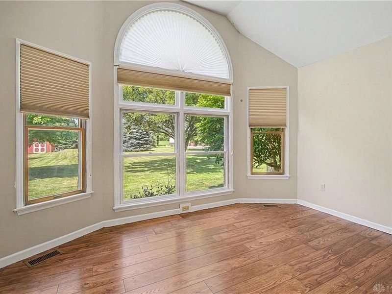 10619 Frederick Pike, Butler Township, OH 45377 Photo 8