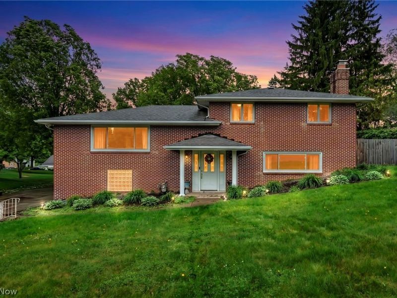 4841 Glenennis Circle NW, Canton, OH 44708 Photo 1
