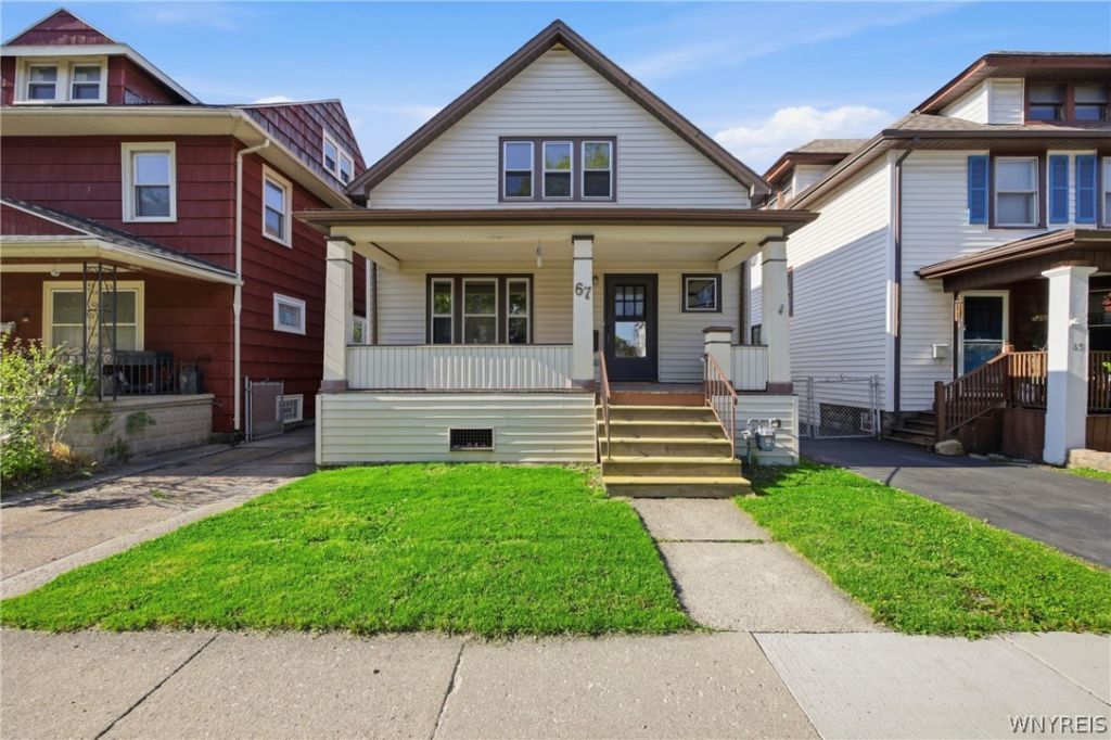 67 E Hazeltine Avenue, Buffalo, NY 14217 Main Photo