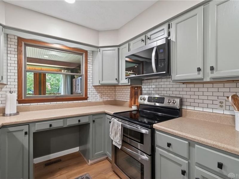 1965 Greenbriar Drive, Troy, OH 45373 Photo 7