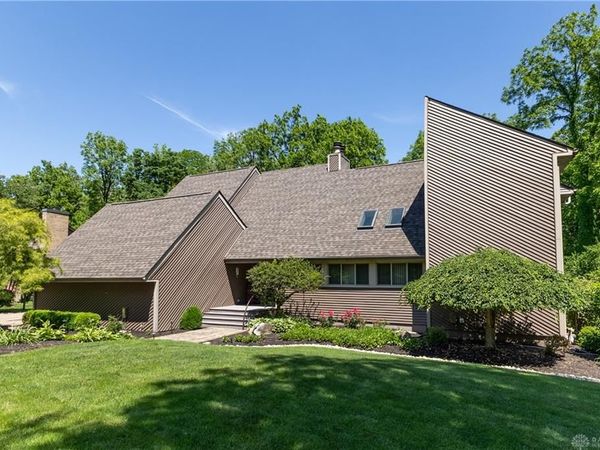 7655 S Winding Way, Tipp City, OH 45371