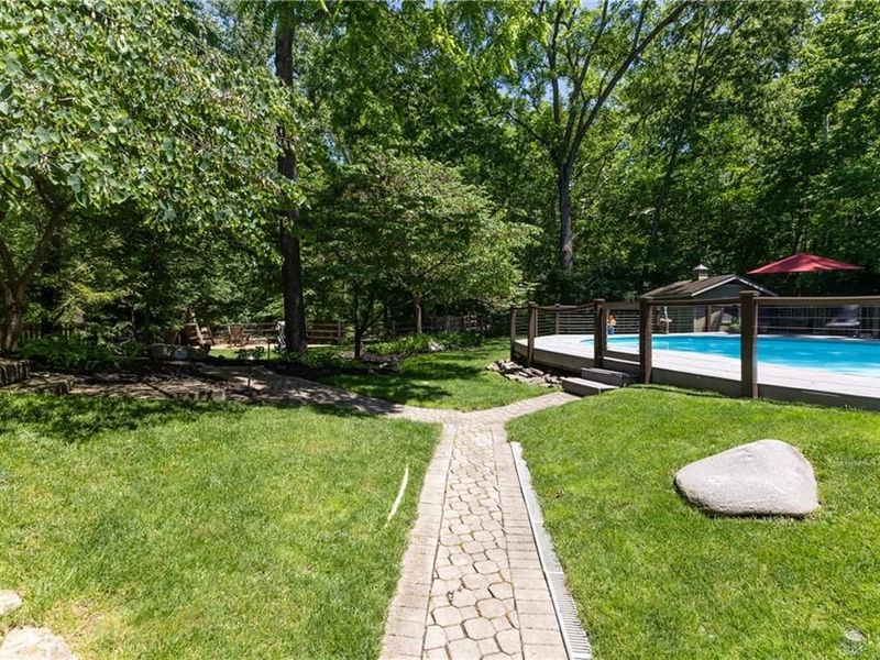 7655 S Winding Way, Tipp City, OH 45371 Photo 11