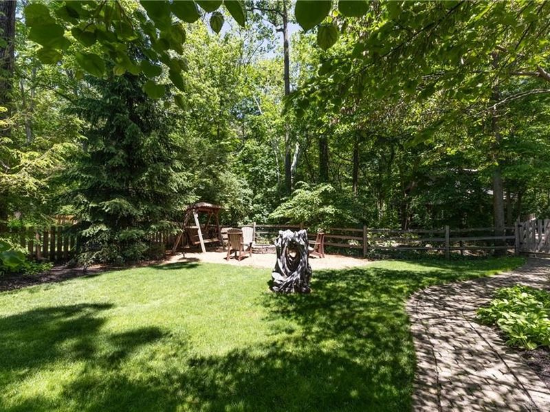 7655 S Winding Way, Tipp City, OH 45371 Photo 13