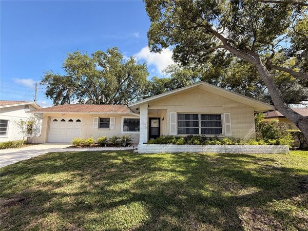 8634 WINDING WOOD DRIVE , PORT RICHEY, FL 34668