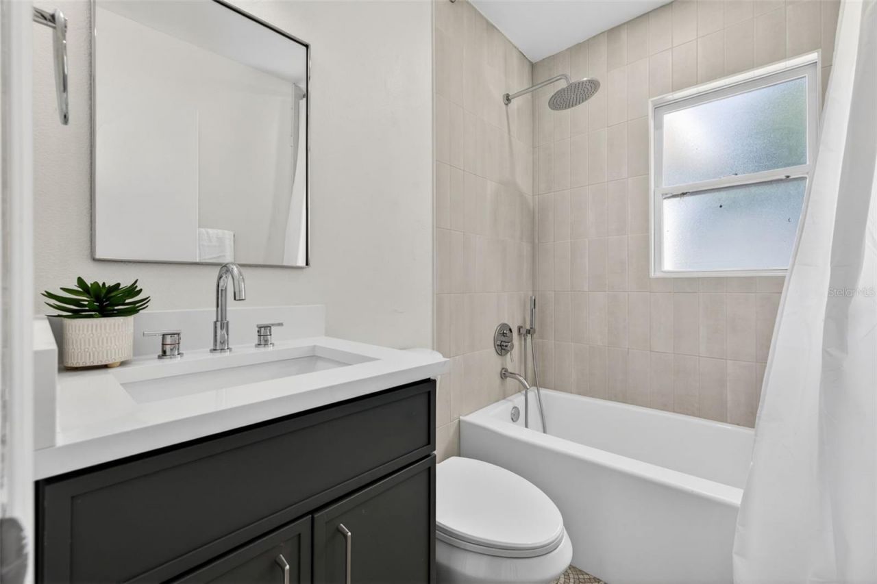 3030 10th Avenue N, Saint Petersburg, FL 33701 Photo