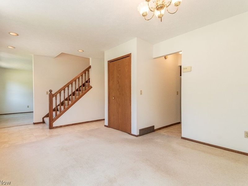 647 Robin Drive, Eastlake, OH 44095 Photo 10