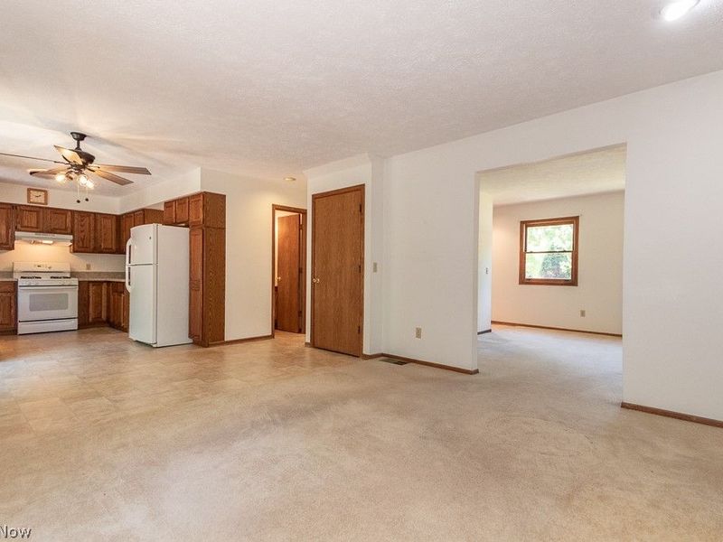 647 Robin Drive, Eastlake, OH 44095 Photo 17