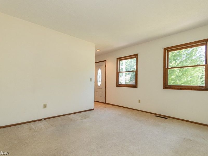 647 Robin Drive, Eastlake, OH 44095 Photo 19