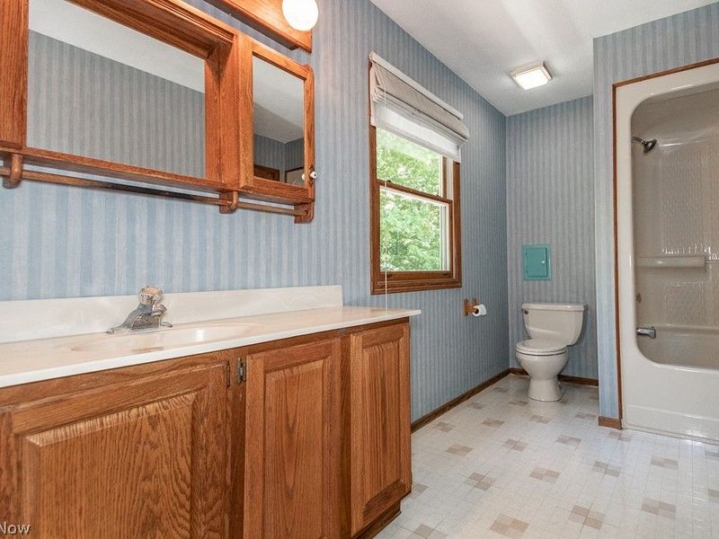 647 Robin Drive, Eastlake, OH 44095 Photo 28