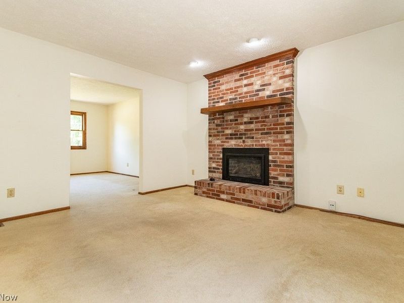 647 Robin Drive, Eastlake, OH 44095 Photo 9