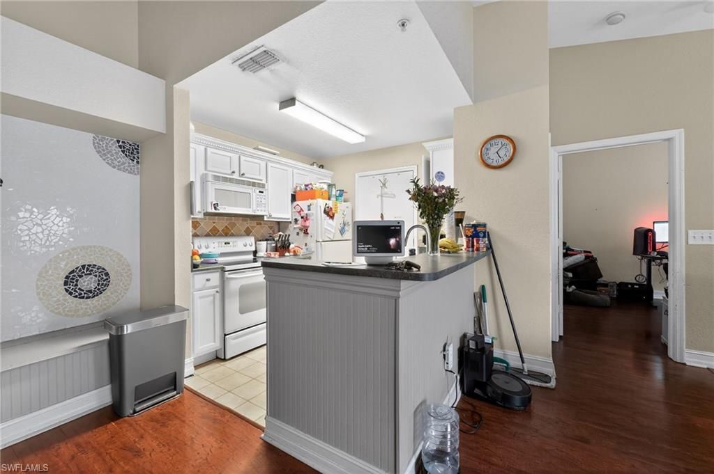 14885 Pleasant Bay Ln, Unit 201, Naples, FL 34119 Photo