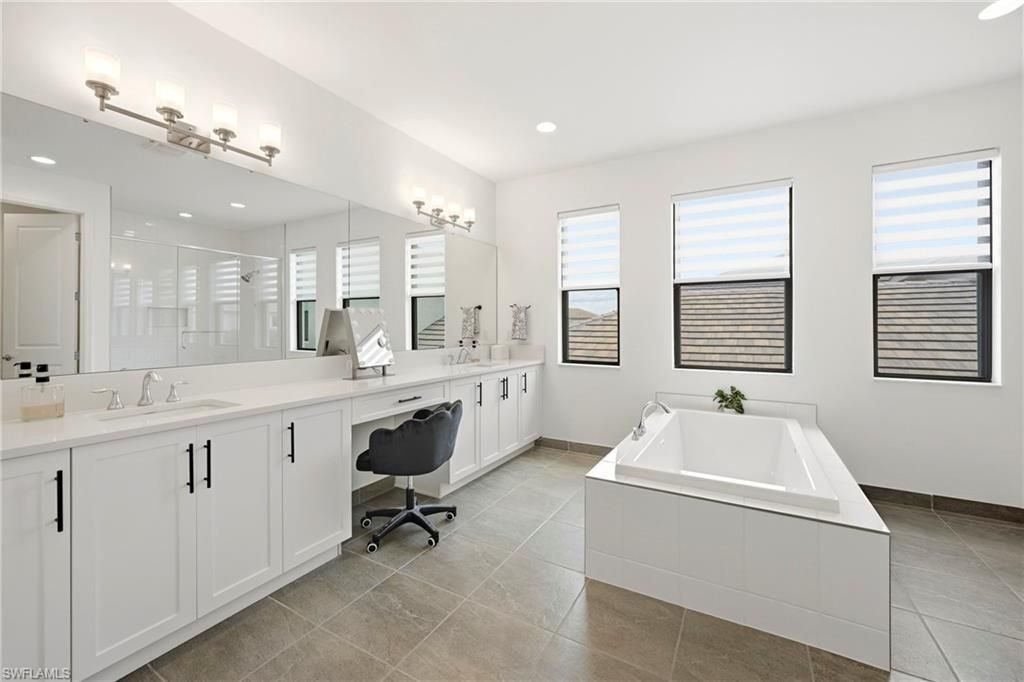 20281 Fair Oak Ln, Estero, FL 33928 Photo