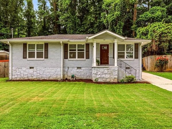 892 Scott Circle, Decatur, GA 30033