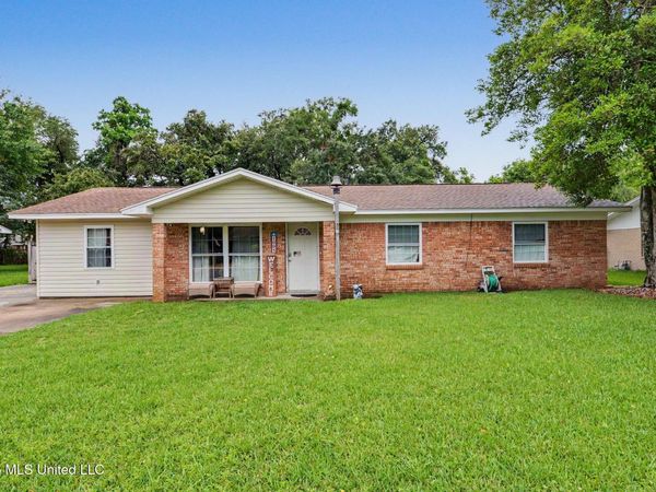 1005 Alverado Drive, Long Beach, MS 39560